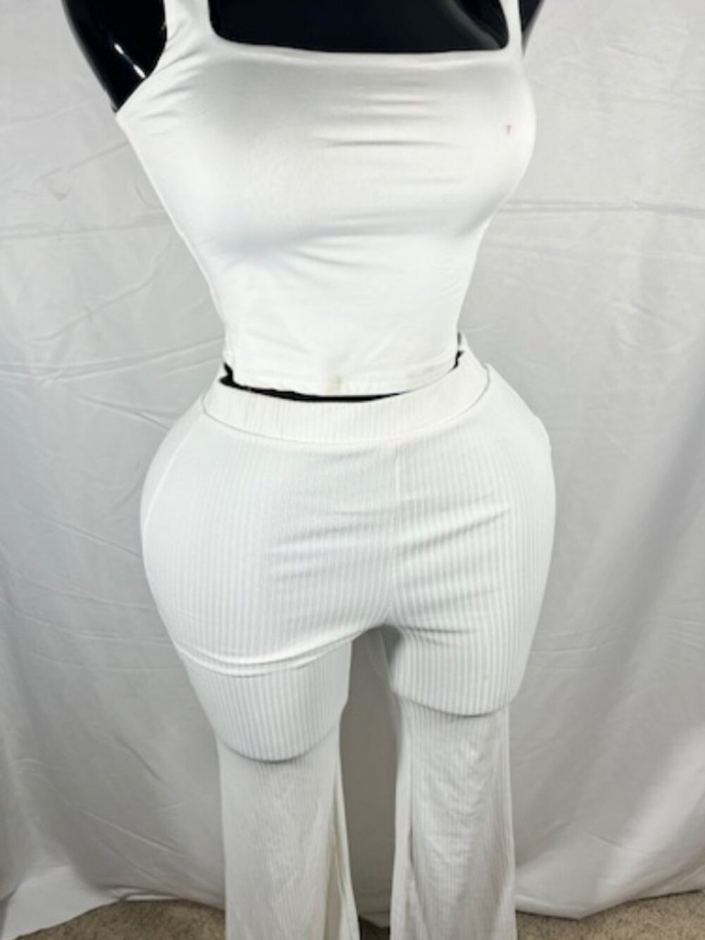 Shein White Ribbed Fitted Pants – Size M
